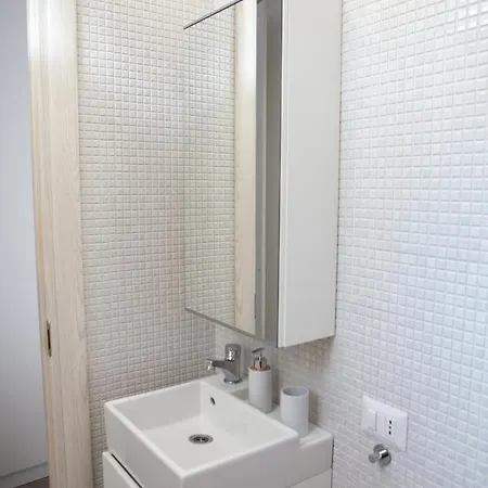 Naldiroom12 Portici