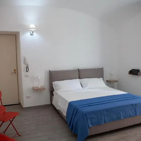 Naldiroom12 Portici